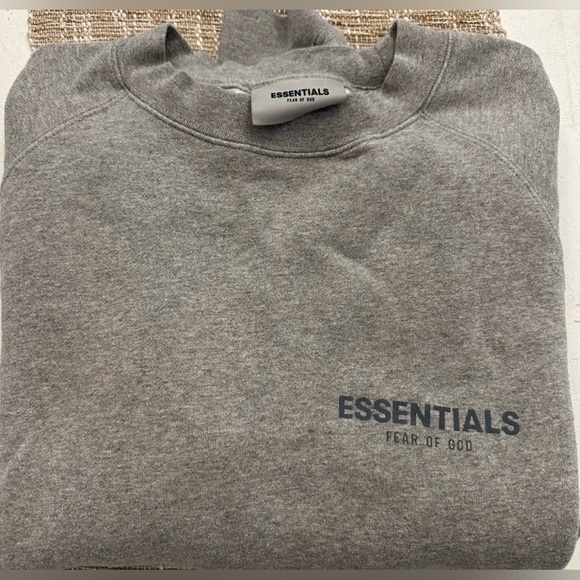Essential Crewneck Sweatshirt Mens M